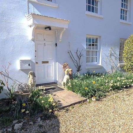 Georgian 2 Bedroom Apartment In Chichester With Free Parking - Chichester Holiday Properties Zewnętrze zdjęcie