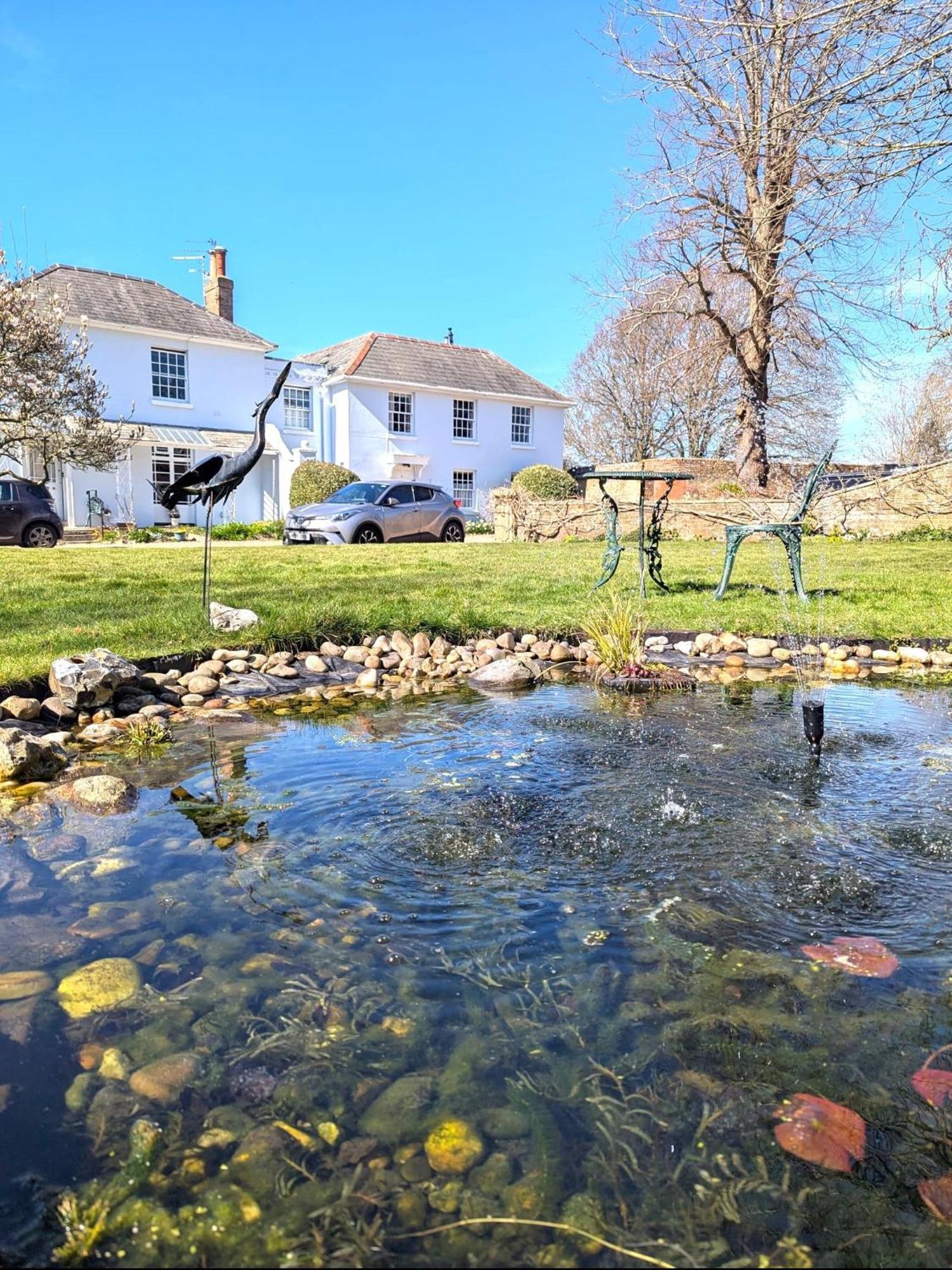 Georgian 2 Bedroom Apartment In Chichester With Free Parking - Chichester Holiday Properties Zewnętrze zdjęcie