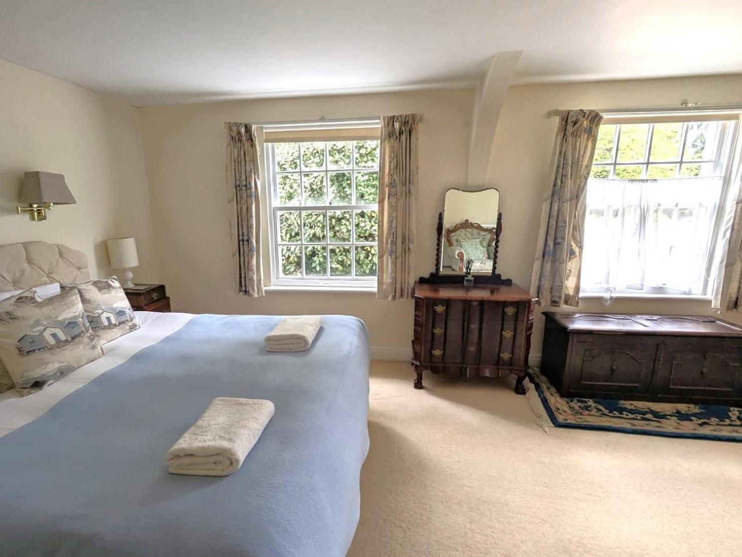 Georgian 2 Bedroom Apartment In Chichester With Free Parking - Chichester Holiday Properties Zewnętrze zdjęcie
