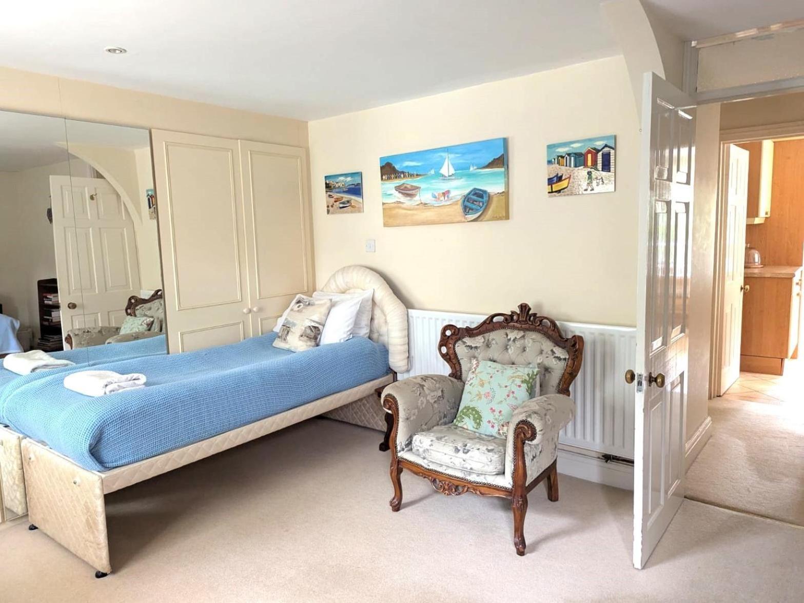 Georgian 2 Bedroom Apartment In Chichester With Free Parking - Chichester Holiday Properties Zewnętrze zdjęcie